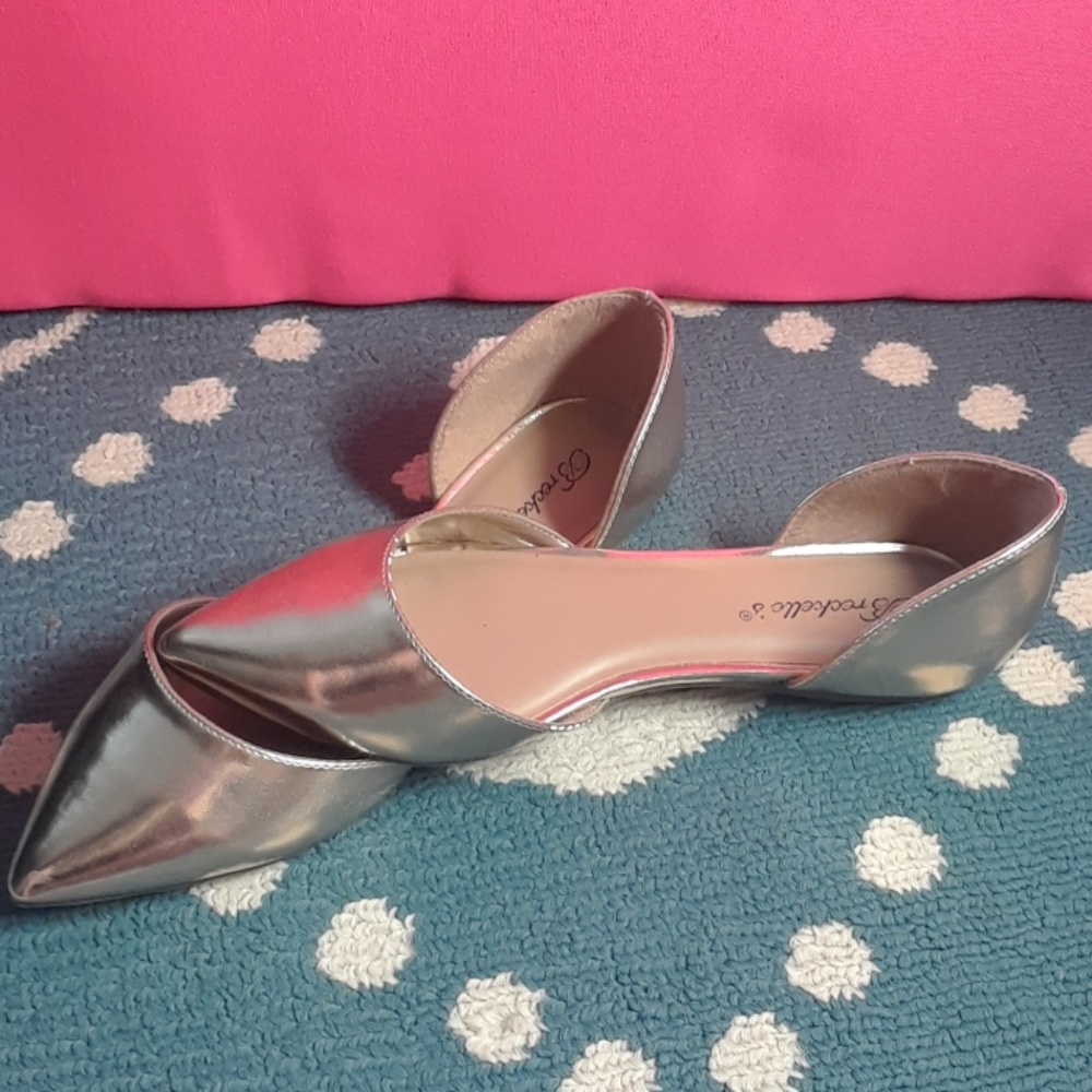 Metallic Gold Flats